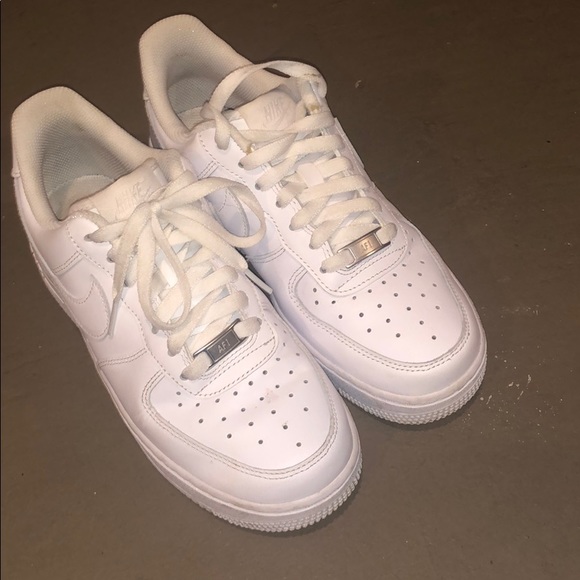 all white air force ones size 7